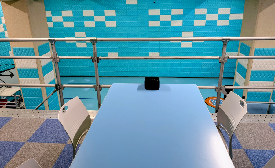 school2F table